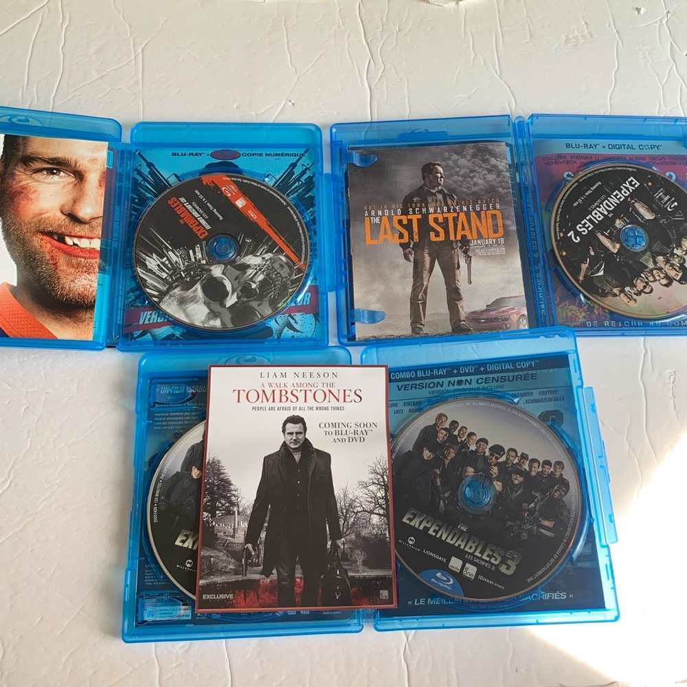 ๐ The Expendables Blu-ray Collection - Picture 3 of 3